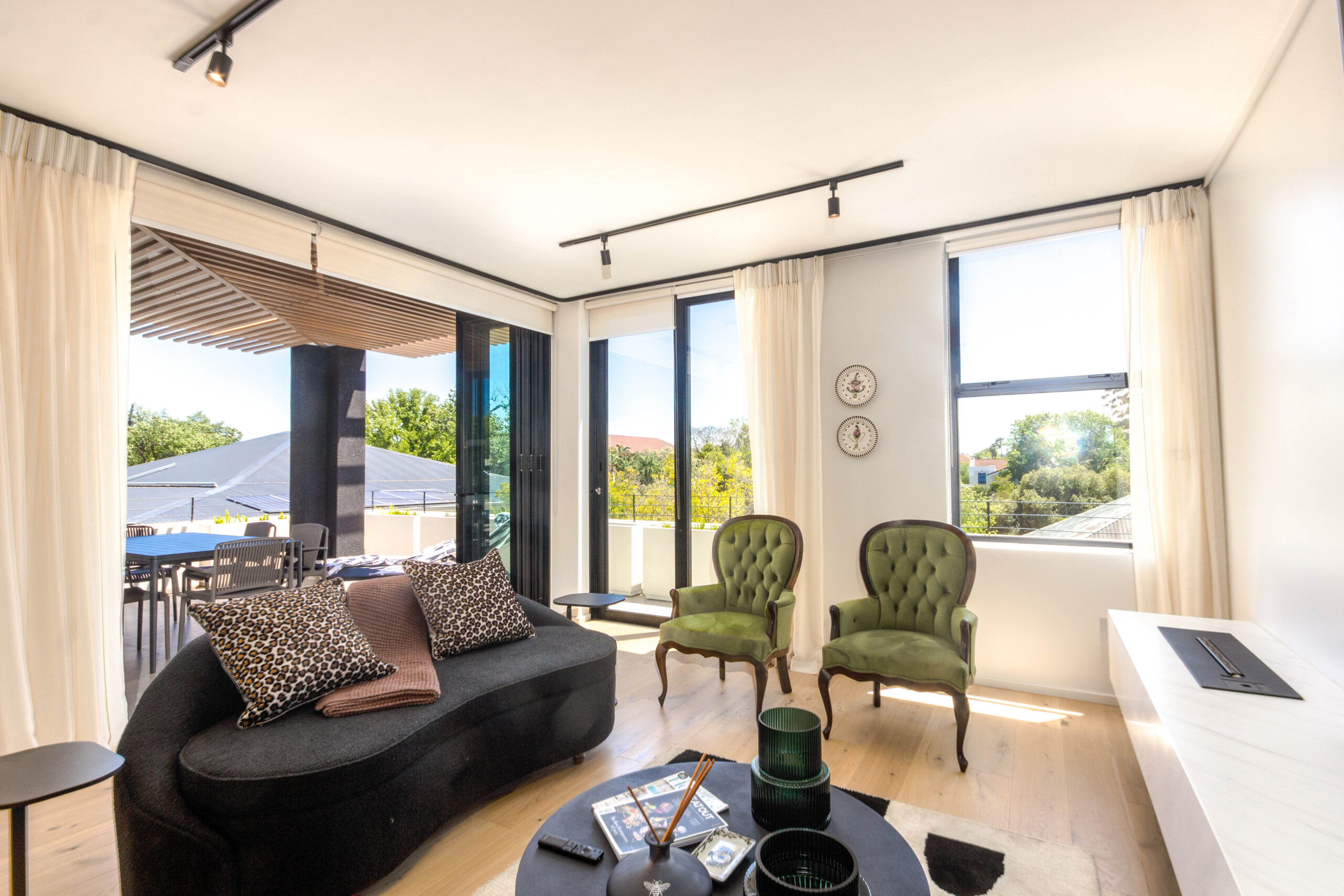 Curated visual reference: Picture Idea: Penthouse
